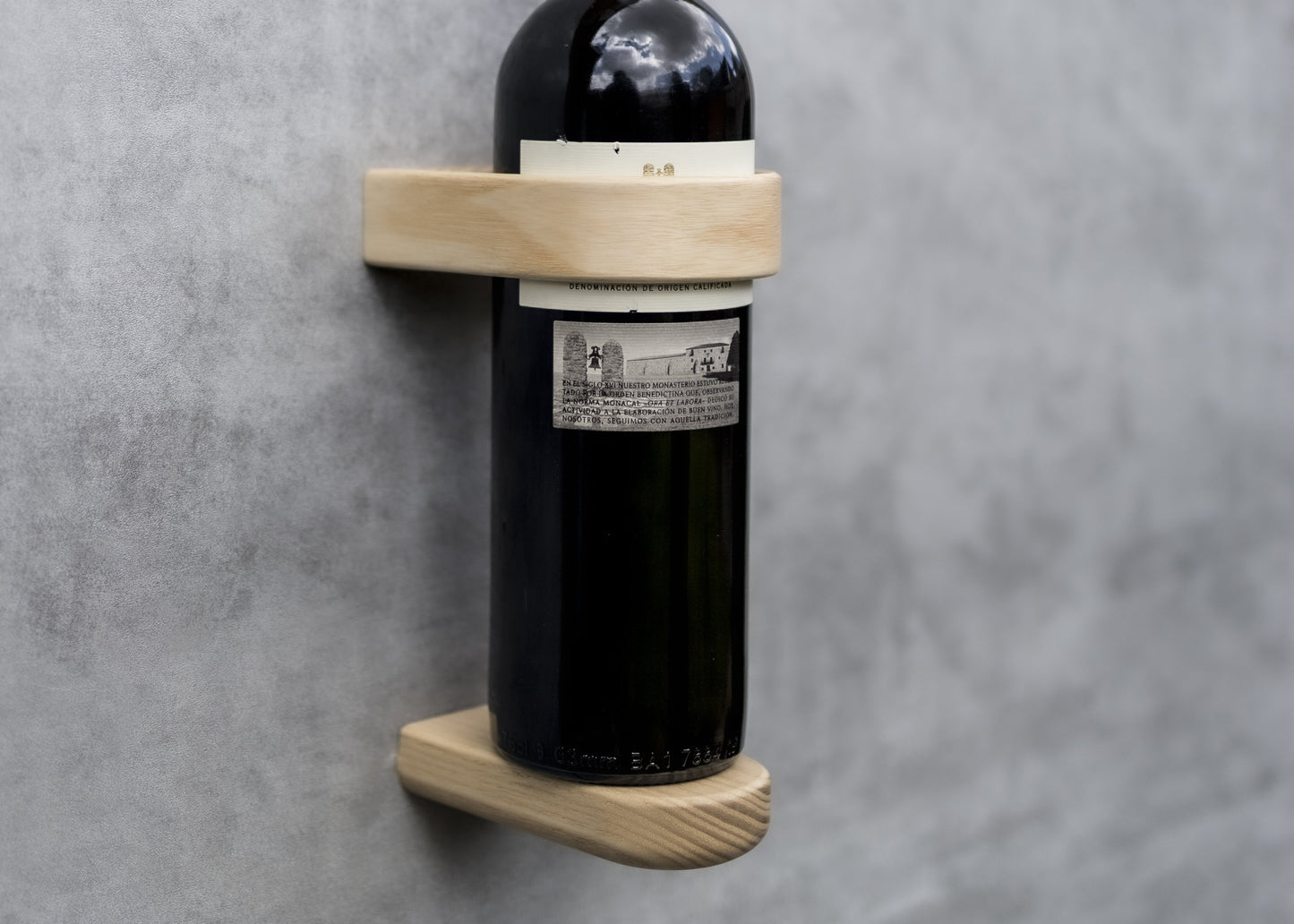 Vino Wine bottle wall mount storage - Oak