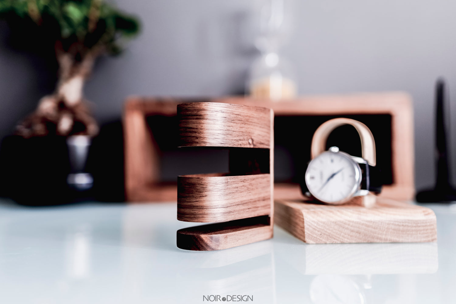 Luxury desk accessorise by noir.design a place for luxury handmade gifts
