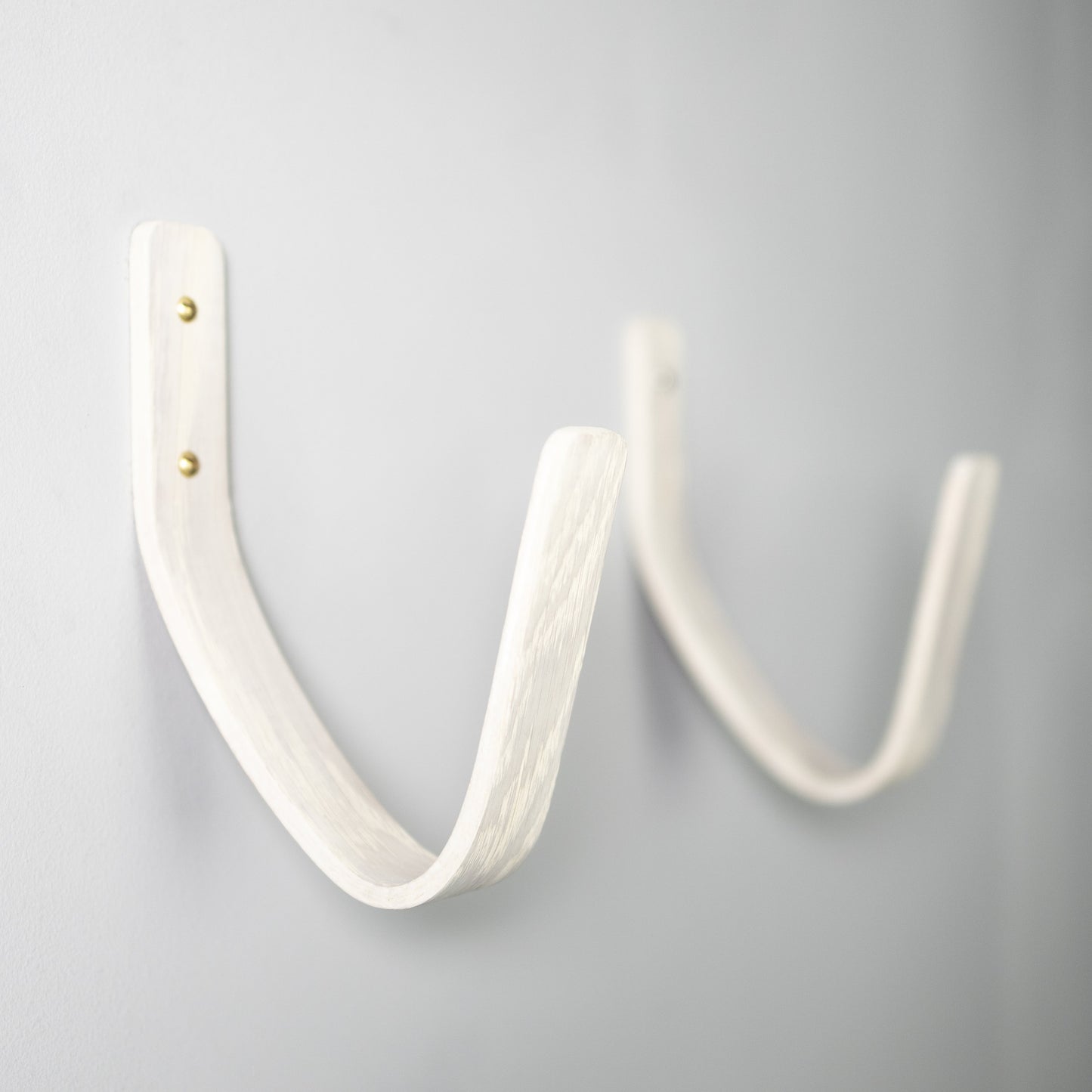 Waves 1.0 | Shortboard - Surfboard Wall Mounts | Nordic White