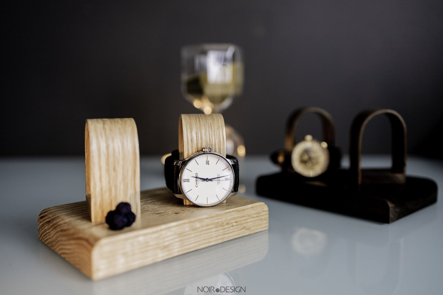 Luxury Oak Double Watch Stand Holder - Watch Display - NOIR.DESIGN