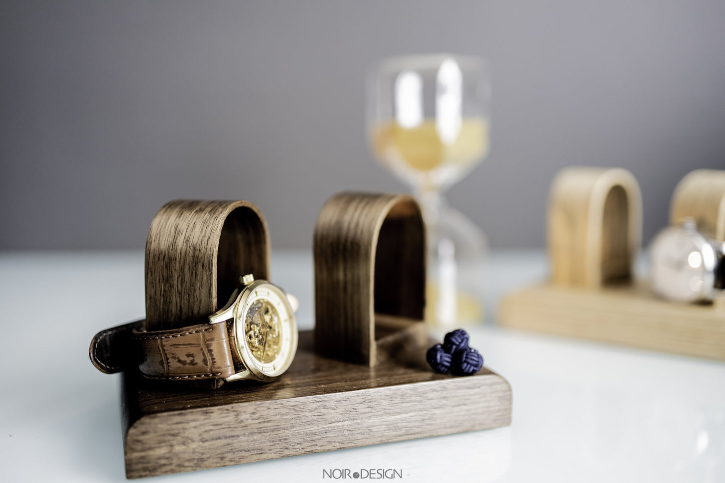 Luxury Walnut Quint Watch Stand Holder - Watch Display - NOIR.DESIGN