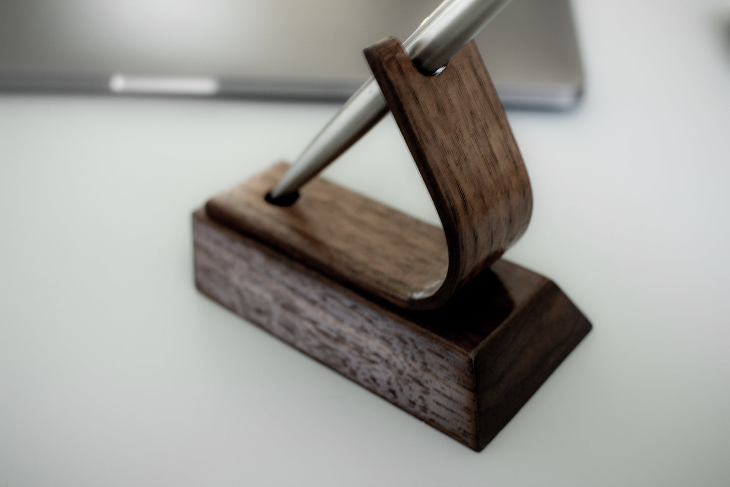 Swiss | Luxury Pen Holder Display Stand - Walnut